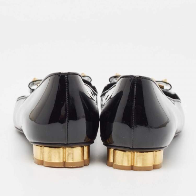 مملوكة مسبقًا Salvatore Ferragamo Black Patent Leather Smoking Slippers Size 40.5