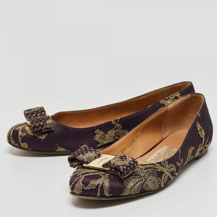 Pre Owned Salvatore Ferragamo Purple/Gold Floral Lace and Satin Varina Ballet Flats Size 35.5