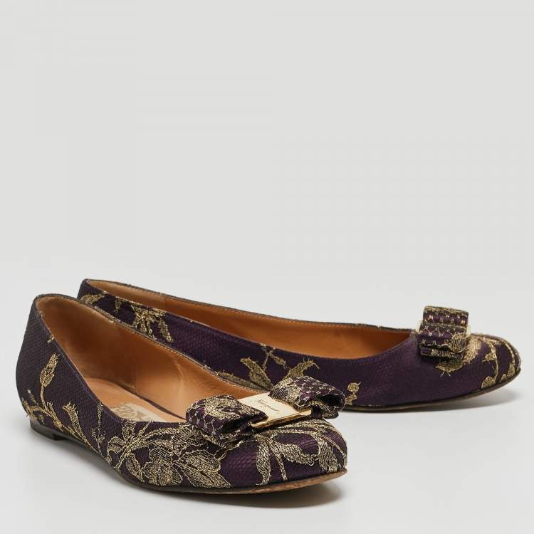 Pre Owned Salvatore Ferragamo Purple/Gold Floral Lace and Satin Varina Ballet Flats Size 35.5