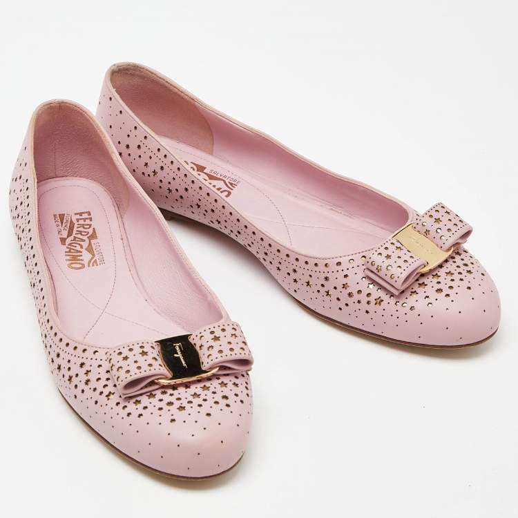 Pre Owned Salvatore Ferrgamo Pink Laser Cut Leather Vara Bow Ballet Flat Size 40