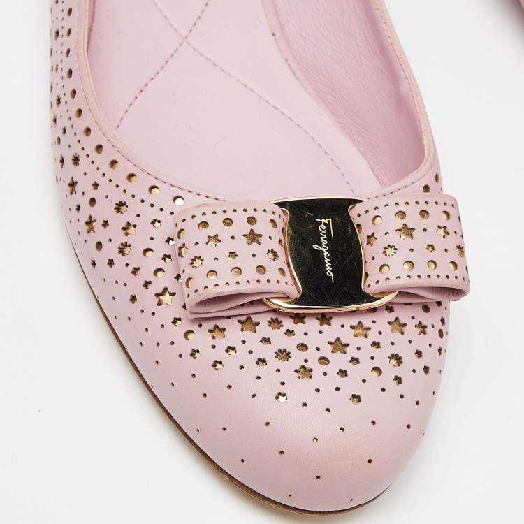 Pre Owned Salvatore Ferrgamo Pink Laser Cut Leather Vara Bow Ballet Flat Size 40