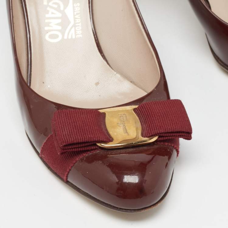 Pre Owned Salvatore Ferragamo Burgundy Patent Vara Bow Pumps Size 36.5