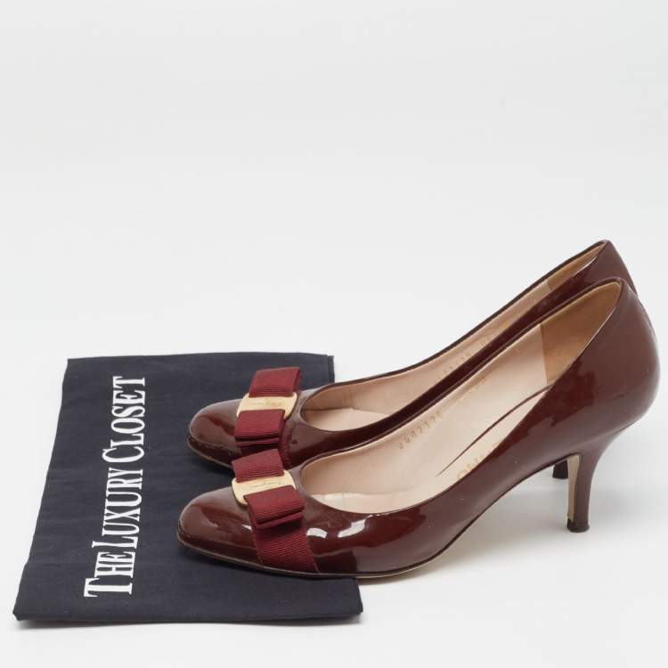 Pre Owned Salvatore Ferragamo Burgundy Patent Vara Bow Pumps Size 36.5
