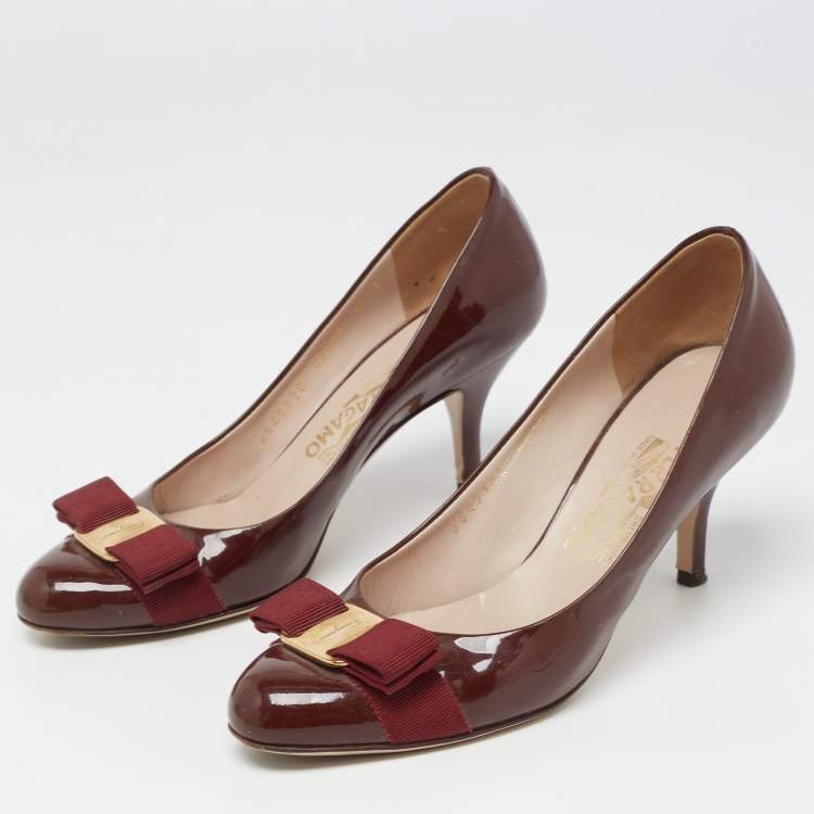 Pre Owned Salvatore Ferragamo Burgundy Patent Vara Bow Pumps Size 36.5