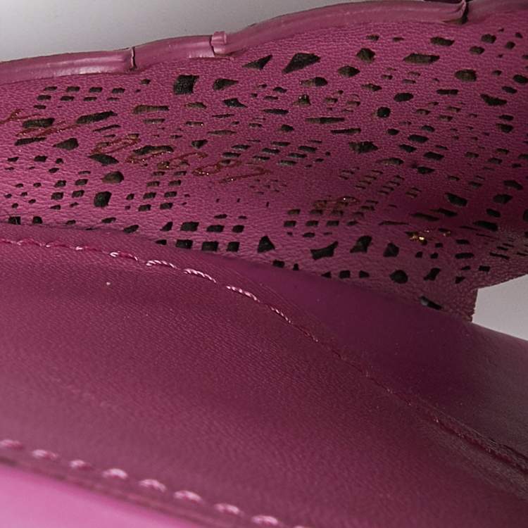 Pre Owned Salvatore Ferragamo Pink Laser Cut Leather Gil Flat Slide Sandals Size 38.5