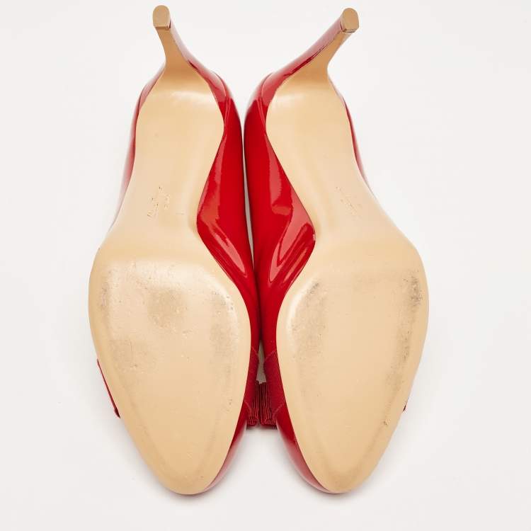 Pre Owned Salvatore Ferragamo Red Patent Leather Vara Bow Pumps Size 41
