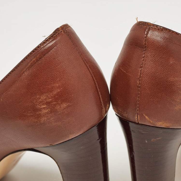 Pre Owned Salvatore Ferragamo Brown Leather Buckle Detail Pumps Size 38.5