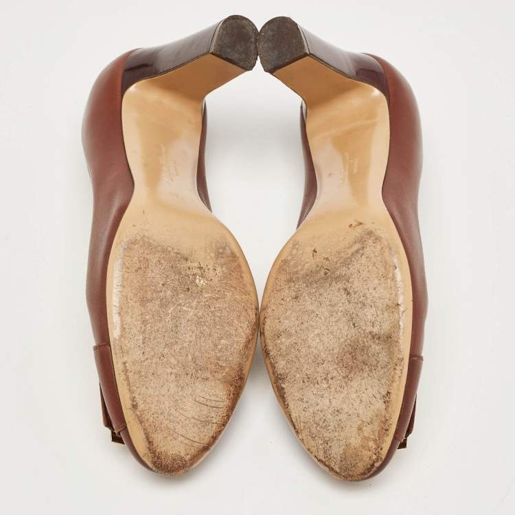Pre Owned Salvatore Ferragamo Brown Leather Buckle Detail Pumps Size 38.5