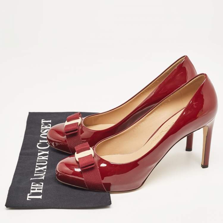 Pre Owned Salvatore Ferragamo Burgundy Patent Leather Vara Bow Pumps Size 41
