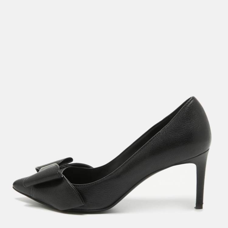 Pre Owned Salvatore Ferragamo Black Leather Bow Pointed Toe Pumps Size 37.5
