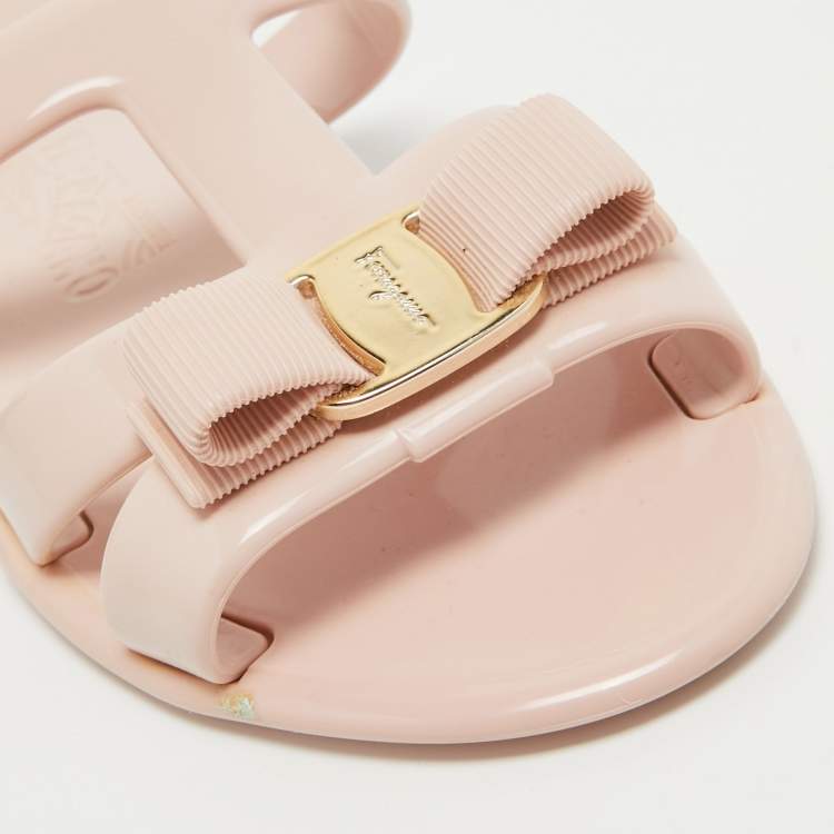 Pre Owned Salvatore Ferragamo Pink Jelly Bow Detailed Flat Slides Size 38.5  