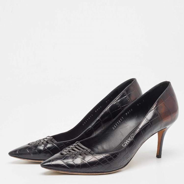مملوكة مسبقًا Salvatore Ferragamo Black Croc Leather Vara Pumps Size 39