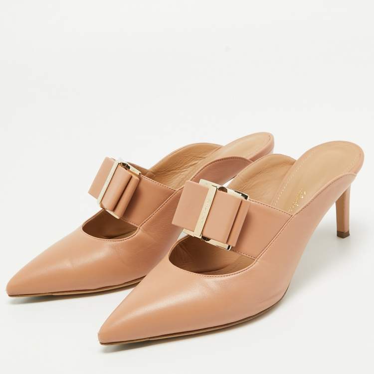 Pre Owned Salvatore Ferragamo Blush Pink Leather Zelda Mules Size 37