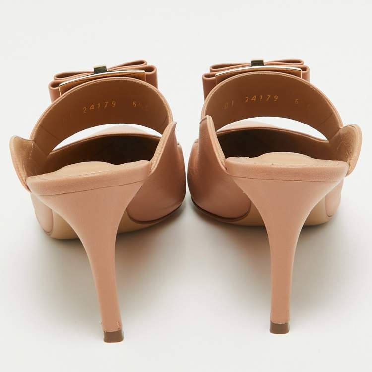 Pre Owned Salvatore Ferragamo Blush Pink Leather Zelda Mules Size 37