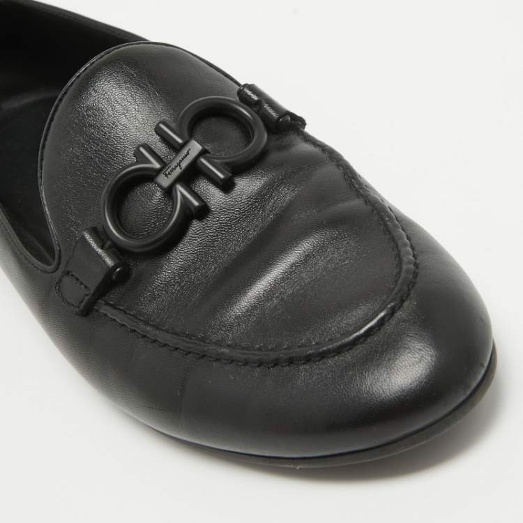 Pre Owned Salvatore Ferragamo Black Leather Rolo Gancini Loafers Size 39