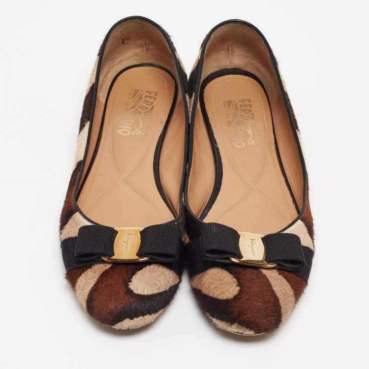 Pre Owned Salvatore Ferragamo Brown/Beige Printed Calf Hair Varina Ballet Flats Size 40