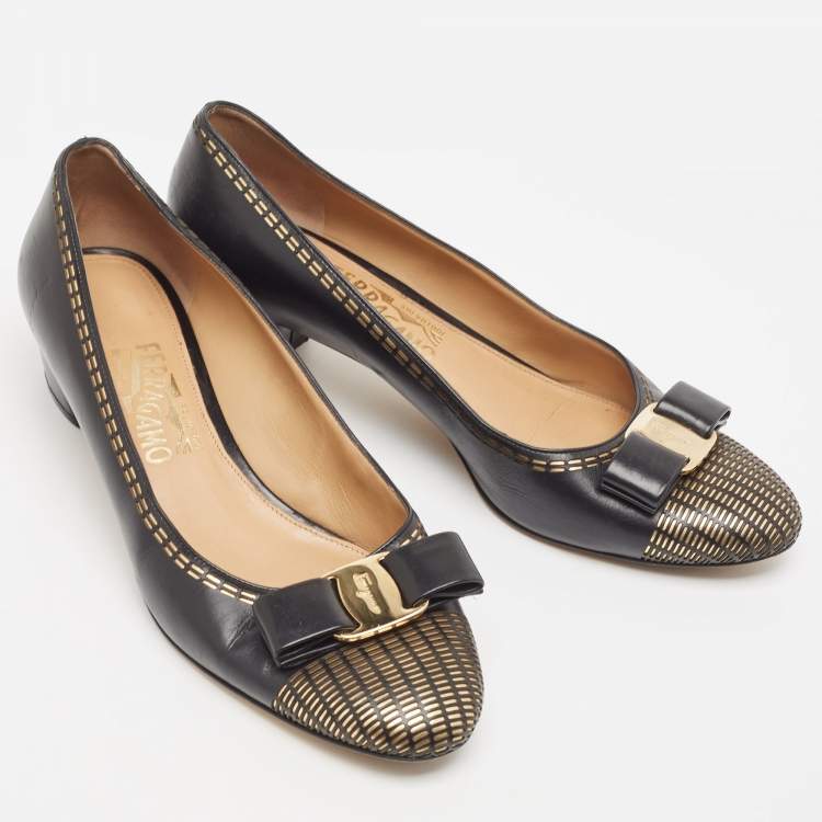 مملوكة مسبقًا Salvatore Ferragamo Black Leather Vara Stitch Block Heel Pumps Size 39.5