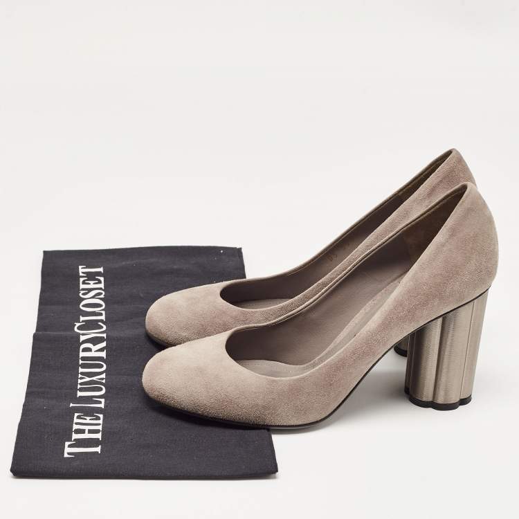 Pre Owned Salvatore Ferragamo Grey Suede Lucca Pumps Size 37