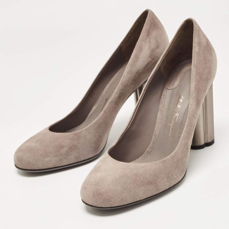 Salvatore Ferragamo Grey Suede Lucca Pumps Size 37 Salvatore