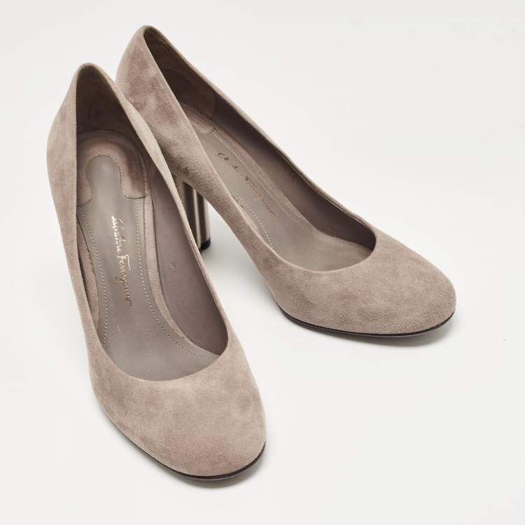 Pre Owned Salvatore Ferragamo Grey Suede Lucca Pumps Size 37