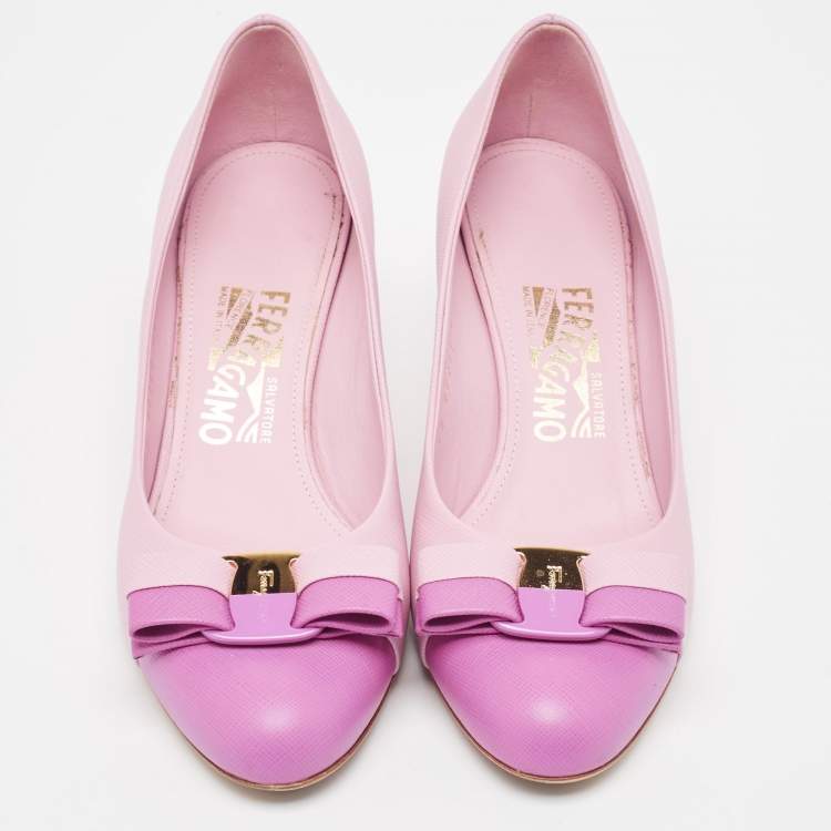 Pre Owned Salvatore Ferragamo Pink Leather Vara Bow Pumps Size 37.5