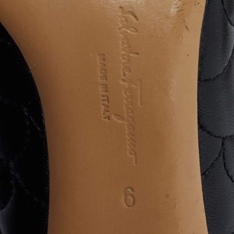 Pre Owned Salvatore Ferragamo Black Quilted Leather Bow Pumps Size 36.5