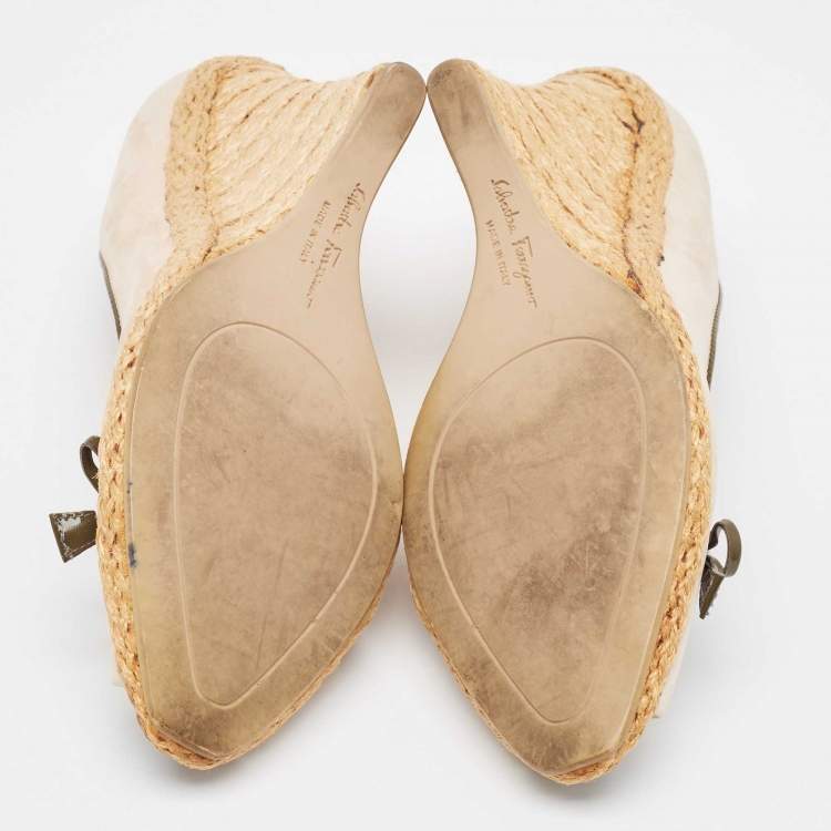 Pre Owned Salvatore Ferragamo Beige Nubuck Leather Peep Toe Espadrille Wedge Pumps Size 38.5