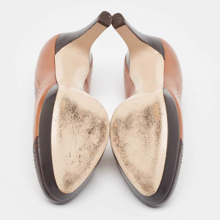 Pre Owned Salvatore Ferragamo Brown/Black Brogue Leather Platform Pumps Size 37.5