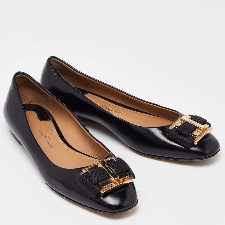 Pre Owned Salvatore Ferragamo Black Patent Leather Buckle Ballet Flats Size 35.5