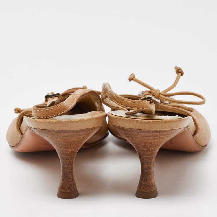 Pre Owned Salvatore Ferragamo Beige Leather Slingback Pumps Size 36.5
