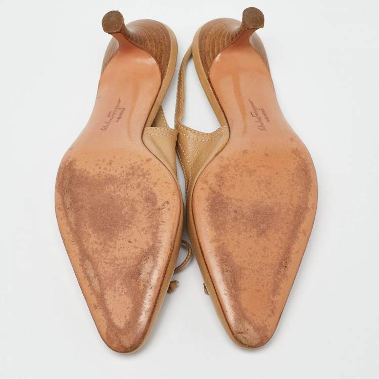 Pre Owned Salvatore Ferragamo Beige Leather Slingback Pumps Size 36.5