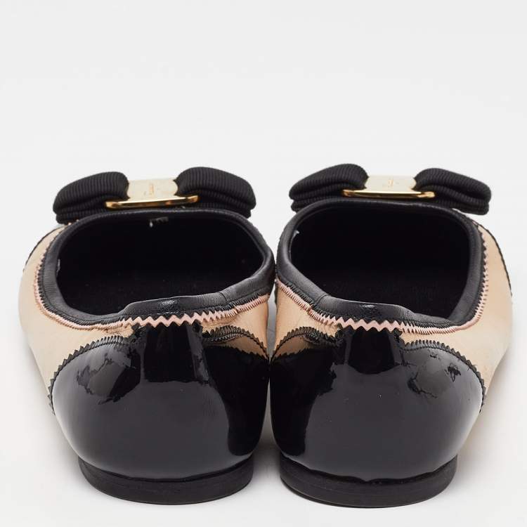 Pre Owned Salvatore Ferragamo Beige/Black Leather and Patent Leather Ballerina Flats Size 35.5