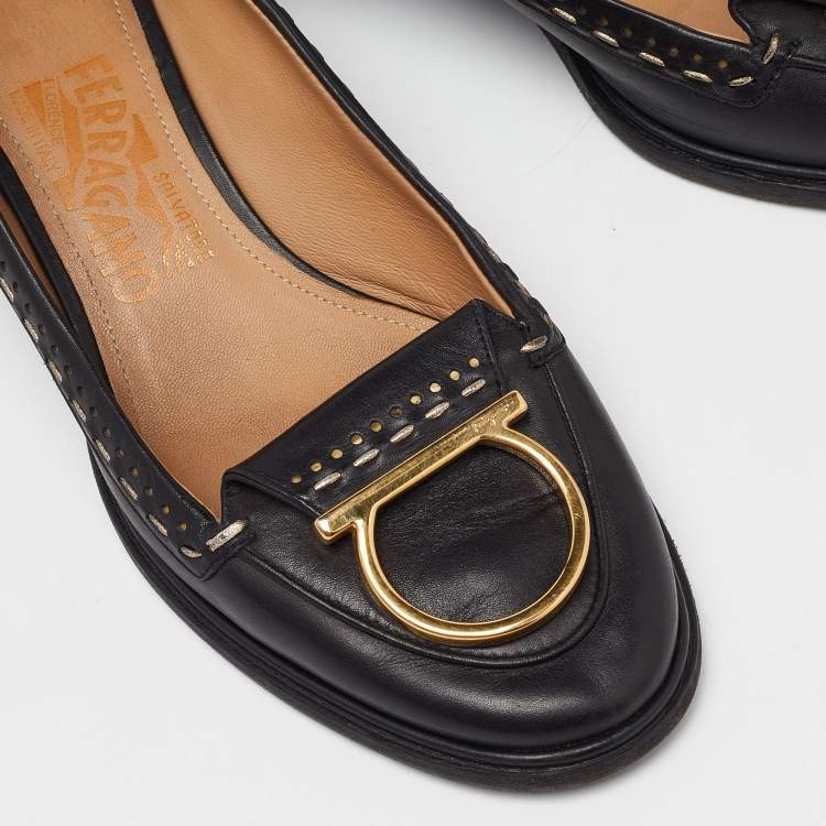 مملوكة مسبقًا Salvatore Ferragamo Black Leather Fele Gancio Detail Loafer Pumps Size 38