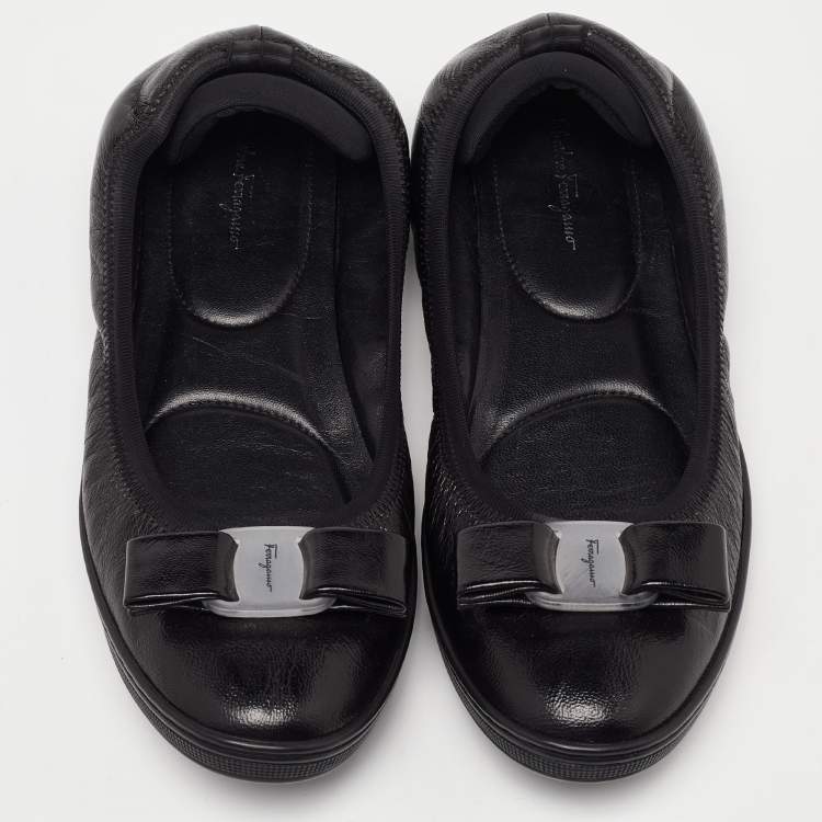 Pre Owned Salvatore Ferragamo Black Leather Vara Bow Ballet Flats Size 38