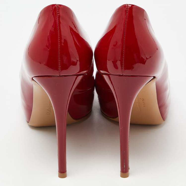 Pre Owned Salvatore Ferragamo Red Patent Leather Vara Bow Peep Toe Platform Pumps Size 38.5