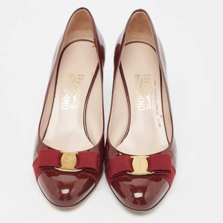 Pre Owned Salvatore Ferragamo Burgundy Patent Leather Vara Bow Pumps Size 40.5