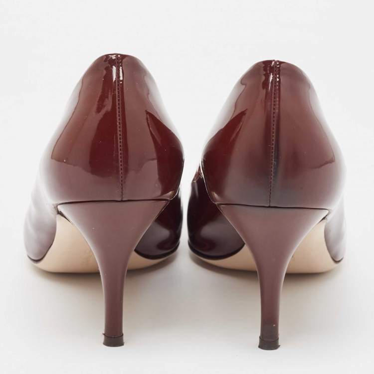 Pre Owned Salvatore Ferragamo Burgundy Patent Leather Vara Bow Pumps Size 40.5