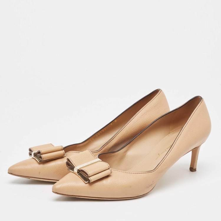 Pre Owned Salvatore Ferragamo Beige Leather Double Bow Pumps Size 39.5