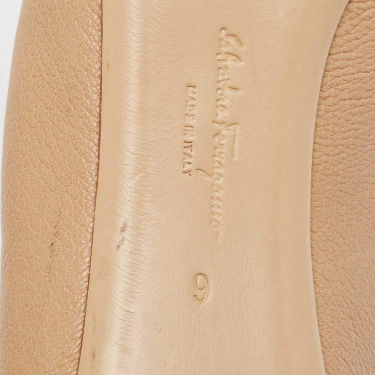 Pre Owned Salvatore Ferragamo Beige Leather Double Bow Pumps Size 39.5