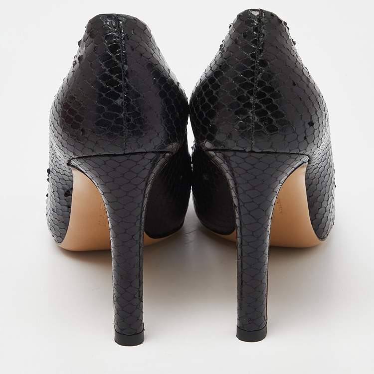 Pre Owned Salvatore Ferragamo Black Snakeskin Embossed Leather Logo Fringed Peep Toe Pumps Size 37