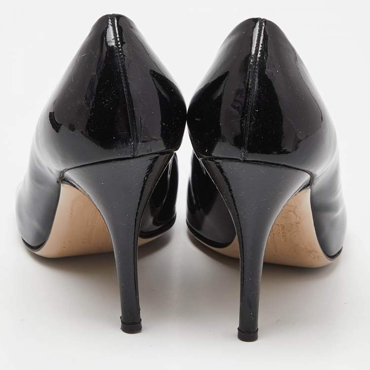Pre Owned Salvatore Ferragamo Black Patent Leather Pumps Size 37.5