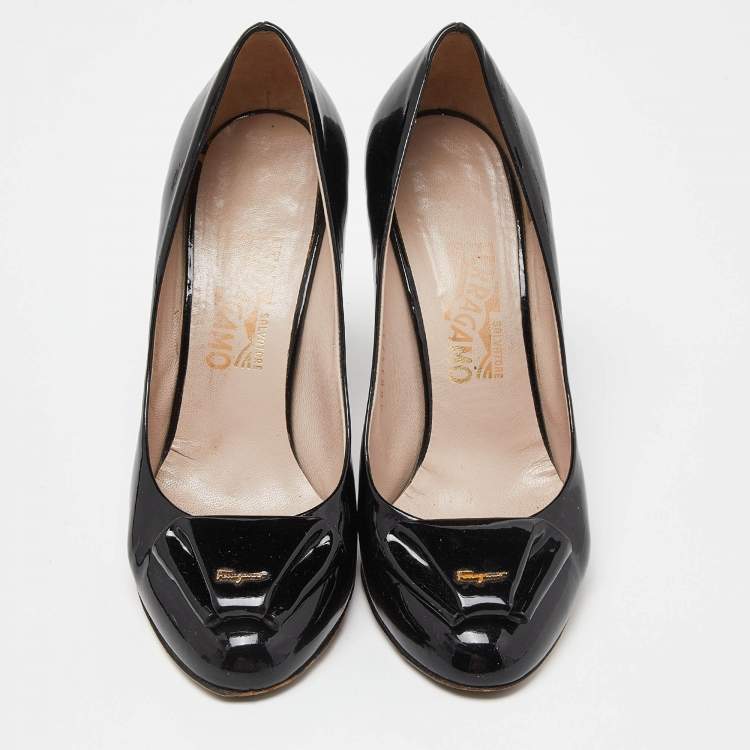 Pre Owned Salvatore Ferragamo Black Patent Leather Pumps Size 37.5