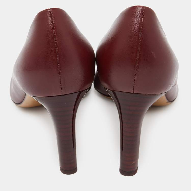 مملوكة مسبقًا Salvatore Ferragamo Red Leather Pumps Size 39