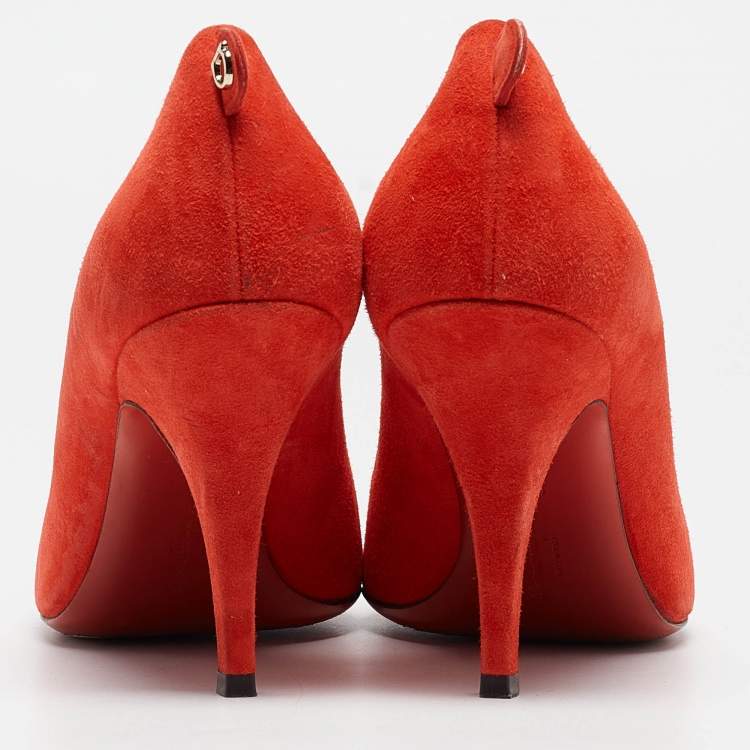 Pre Owned Salvatore Ferragamo Orange Suede Round Toe Pumps Size 40