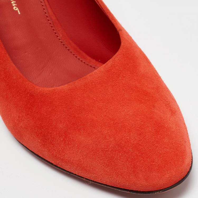 Pre Owned Salvatore Ferragamo Orange Suede Round Toe Pumps Size 40