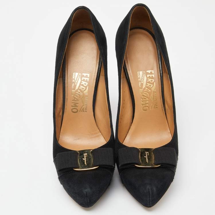 Pre Owned Salvatore Ferragamo Black Suede Carla Vara Bow Pumps Size 38