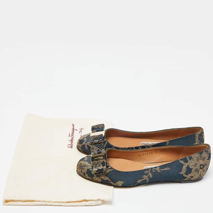 Pre Owned Salvatore Ferragamo Blue Bordeaux Satin and Lace Tarita Ballet Flats Size 36