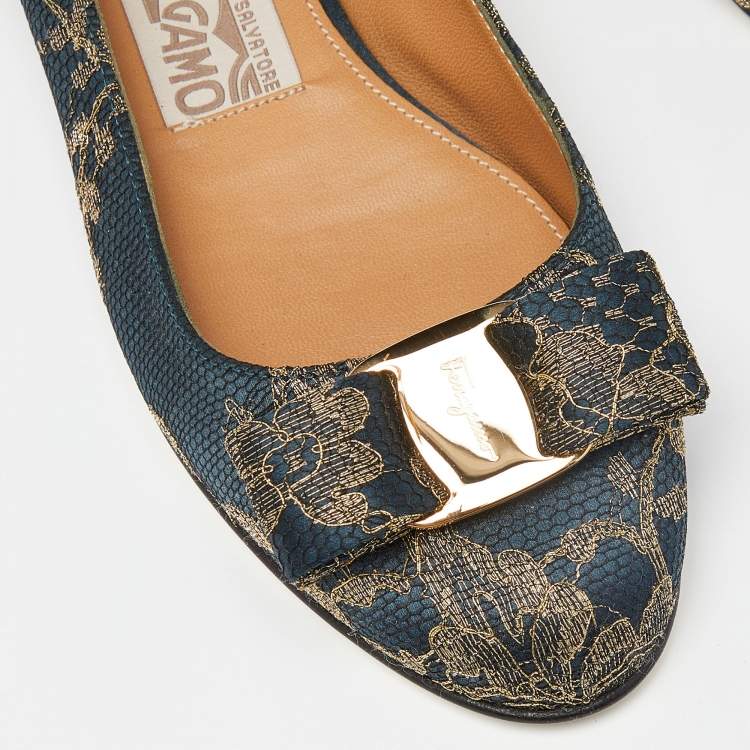 Pre Owned Salvatore Ferragamo Blue Bordeaux Satin and Lace Tarita Ballet Flats Size 36