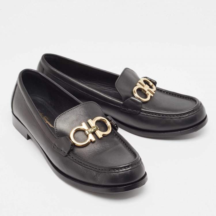 Pre Owned Salvatore Ferragamo Black Leather Gancini Loafers Size 39