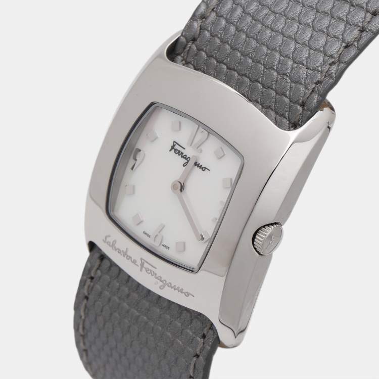 Pre Owned Salvatore Ferragamo Vara Mother of Pearl Stainless Steel Women's Wristwatch 30 mm